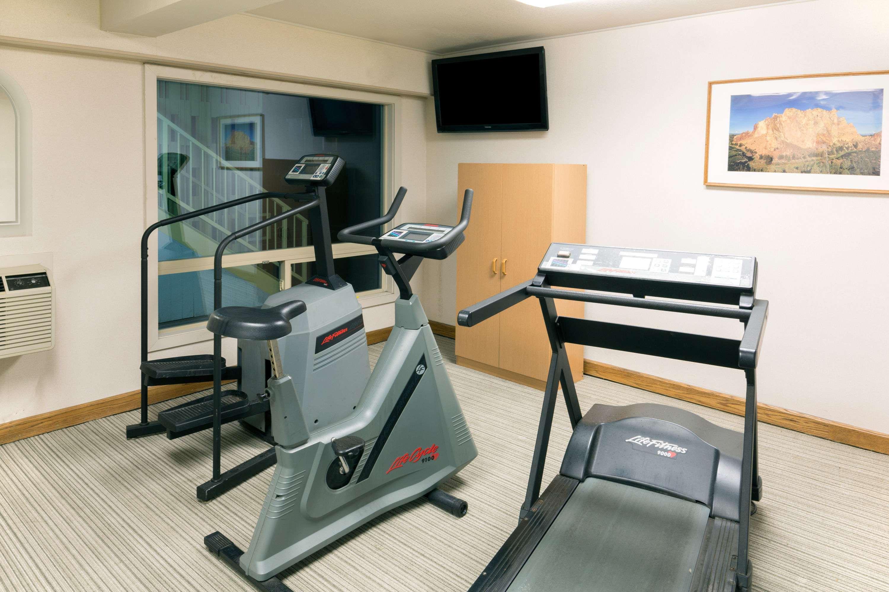Days Inn By Wyndham Bend Bagian luar foto