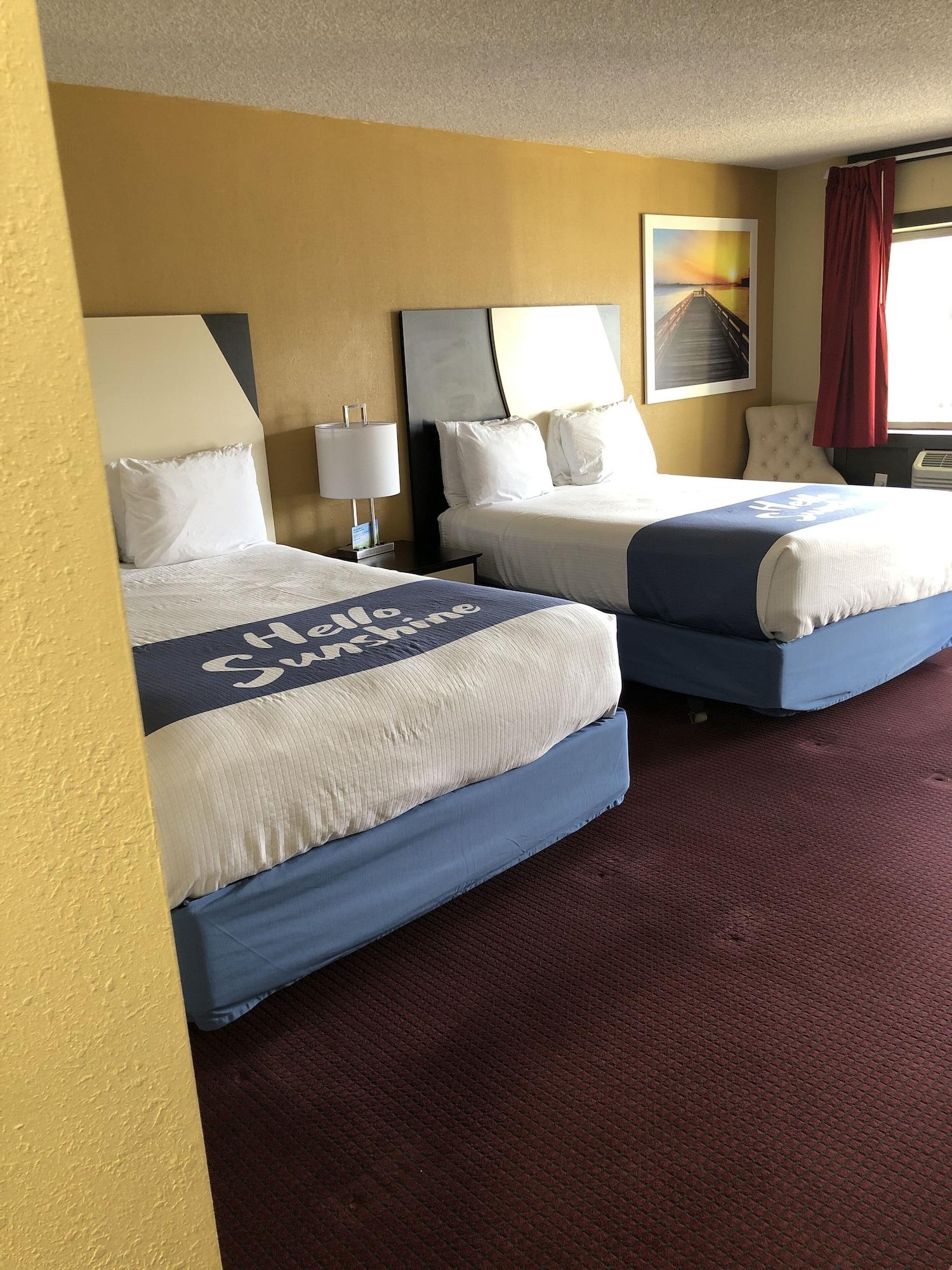 Days Inn By Wyndham Bend Bagian luar foto
